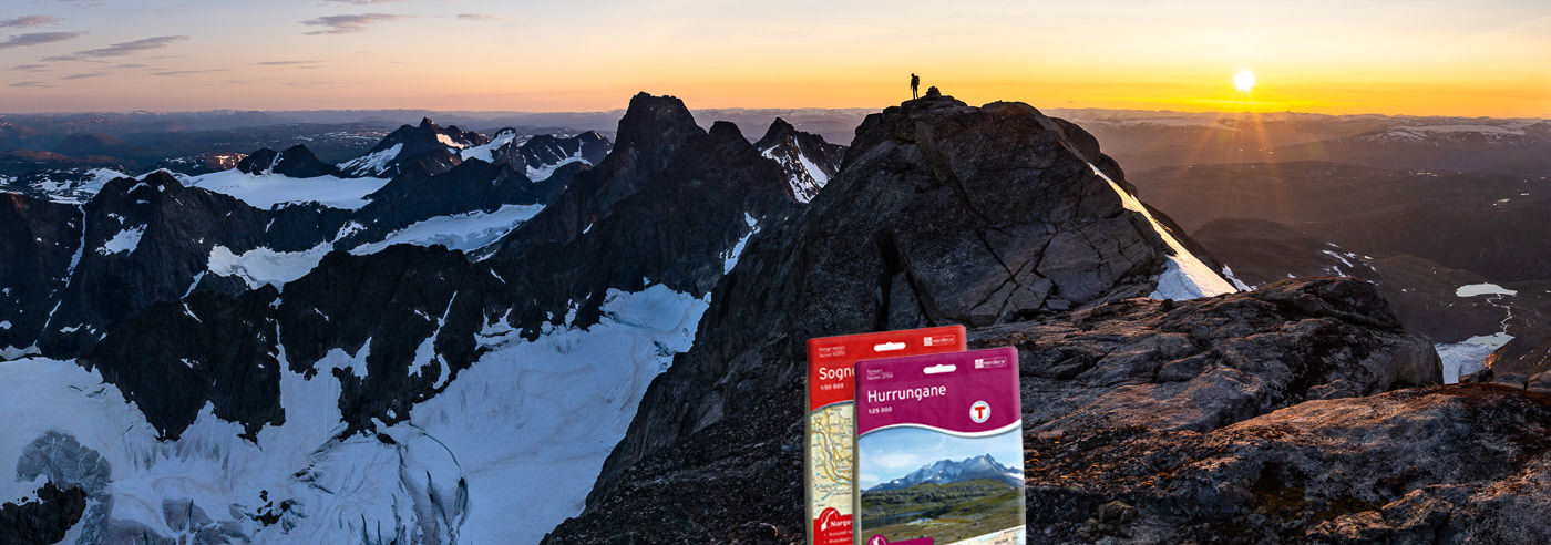 Solnedgang over fjellrygg ved Styggedalstraversen i Jotunheimen