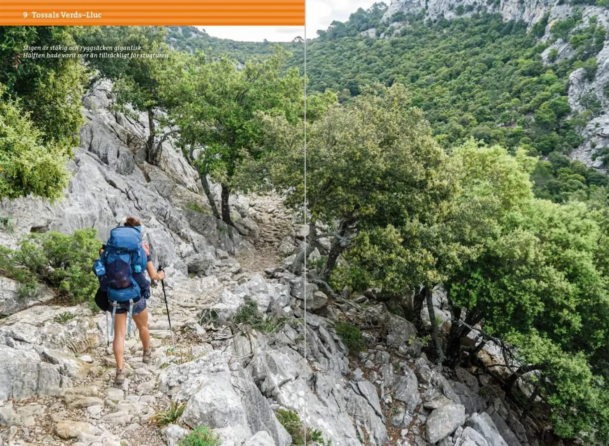 Oppslag fra Vandra i bergen på Mallorca med kart, turbeskrivelser og fotografier
