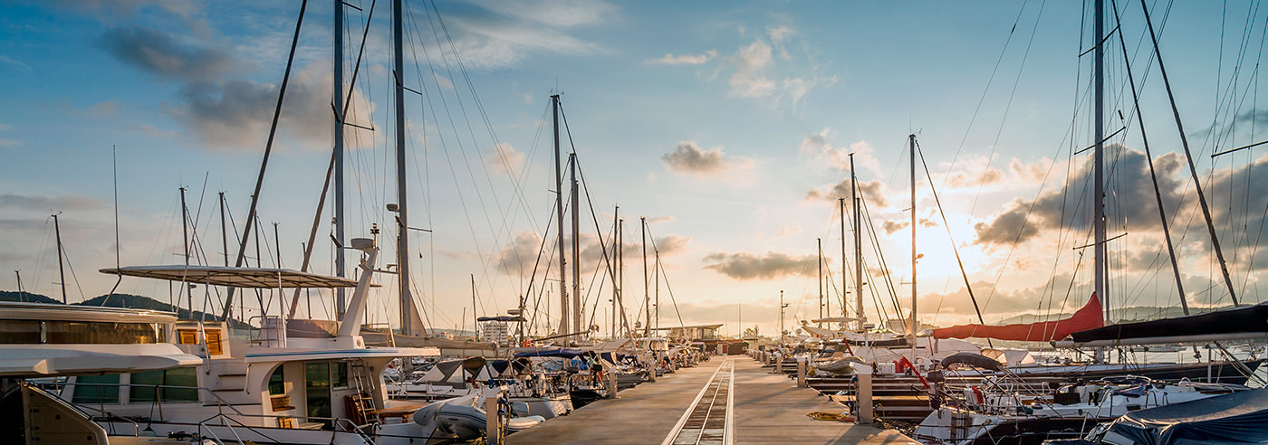 Solnedgang over fjellrygg ved Styggedalstraversen i Jotunheimen