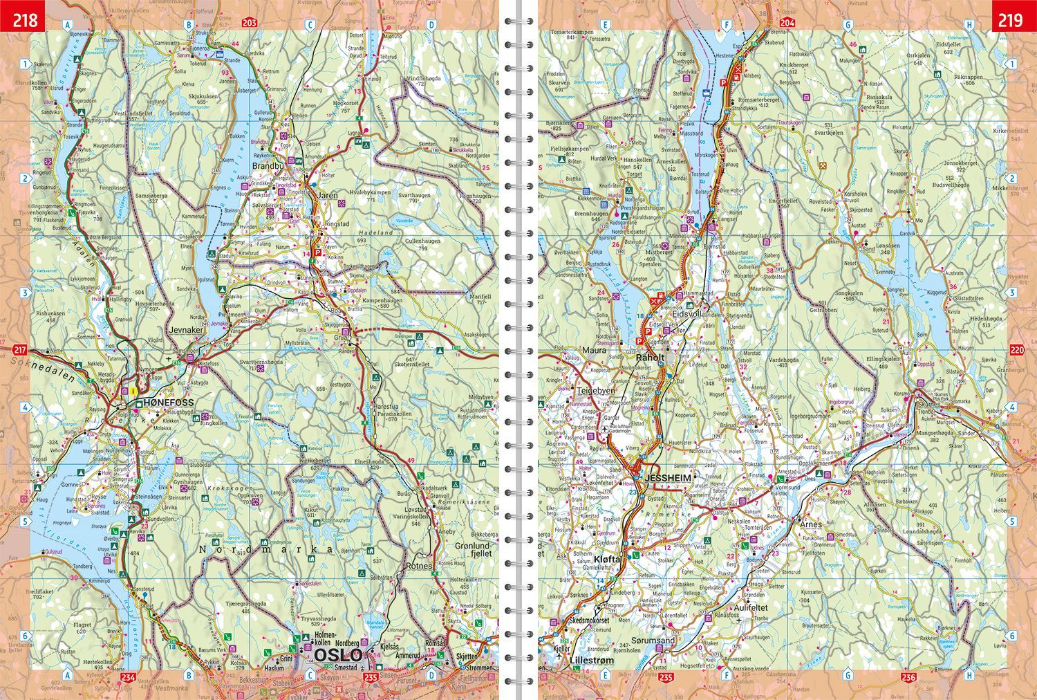 Oppslått Skandinavia bilatlas fra freytag & berndt