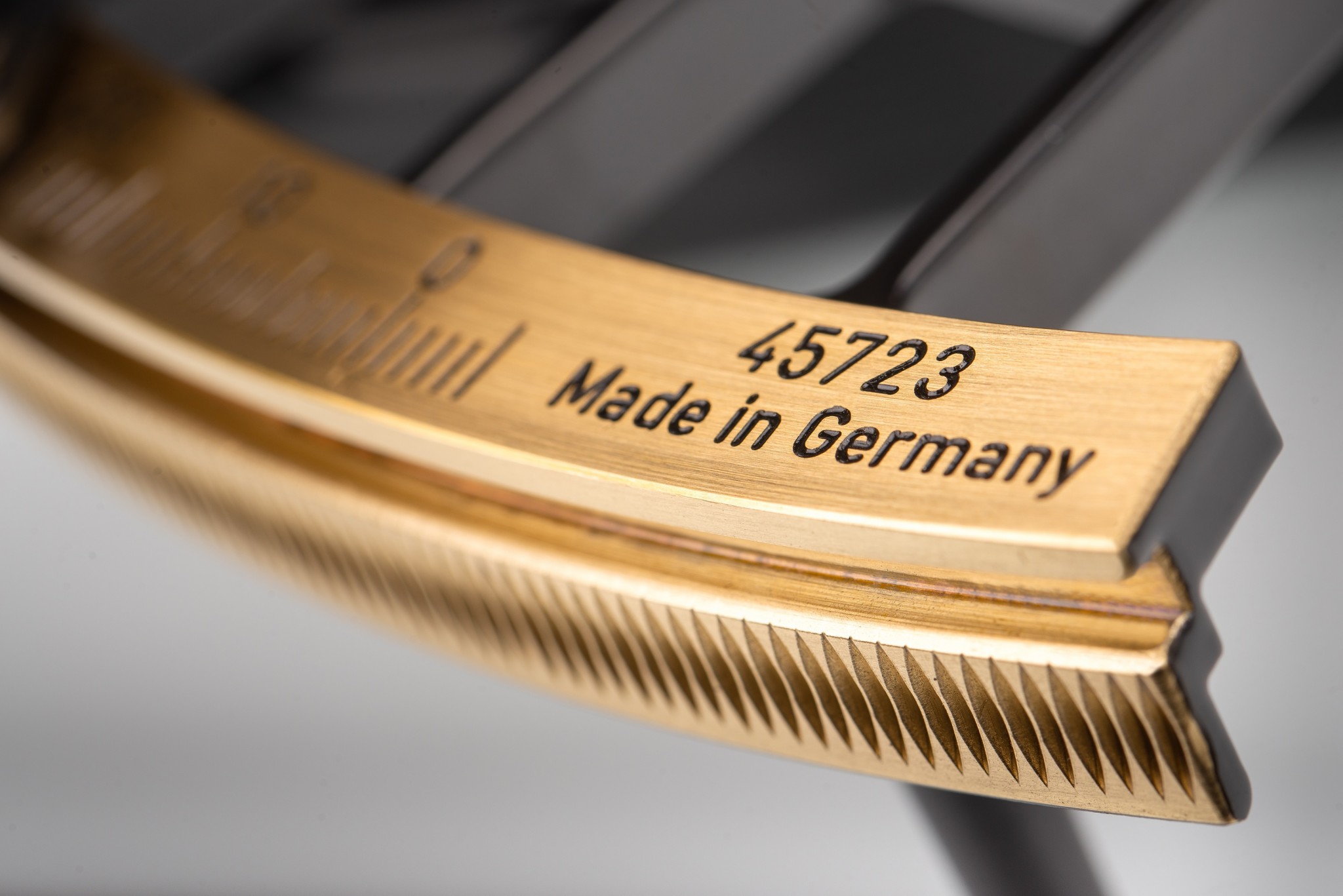 Cassens & Plath Professional sextant split view illuminated – BSH approved marine sextant