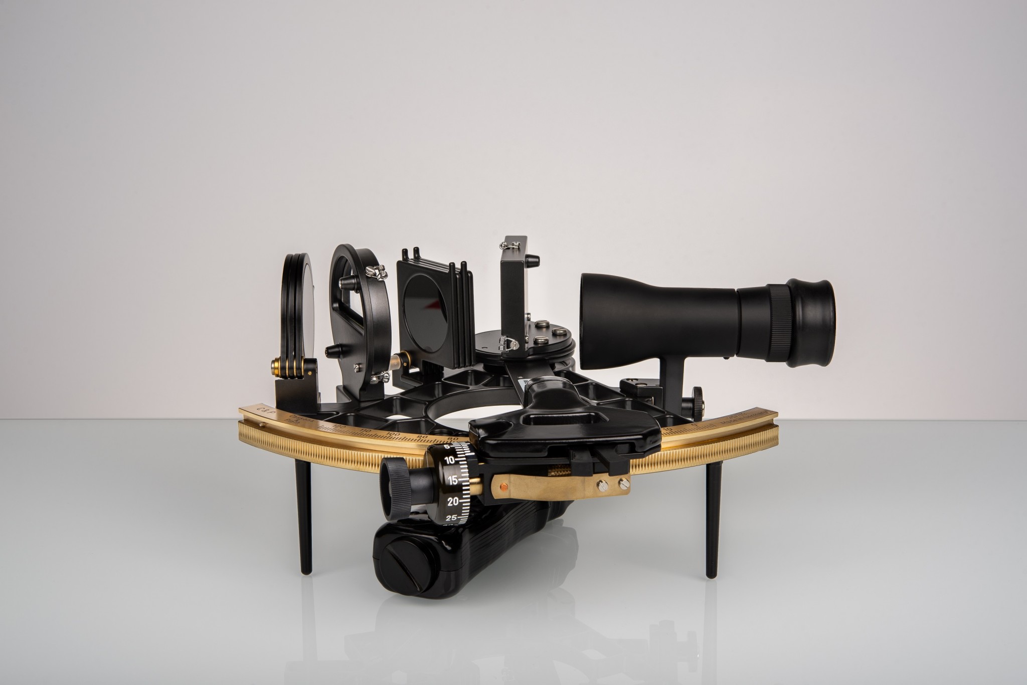 Cassens & Plath Professional sextant split view illuminated – BSH approved marine sextant