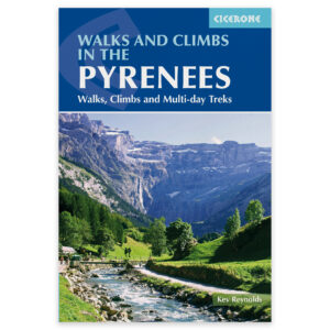 Forside av Cicerone-guiden Walks and Climbs in the Pyrenees