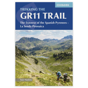 Forside av Cicerone-guiden Trekking the GR11 Trail