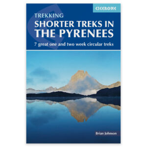 Forside av Cicerone-guiden Shorter Treks in the Pyrenees
