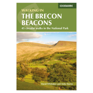 Forside av Walking in the Brecon Beacons