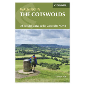 Forside av Walking in the Cotswolds