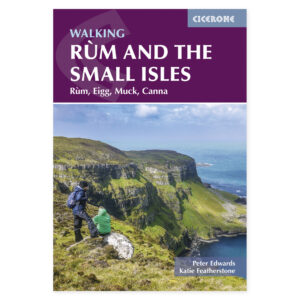 Forside av Walking Rum and the Small Isles